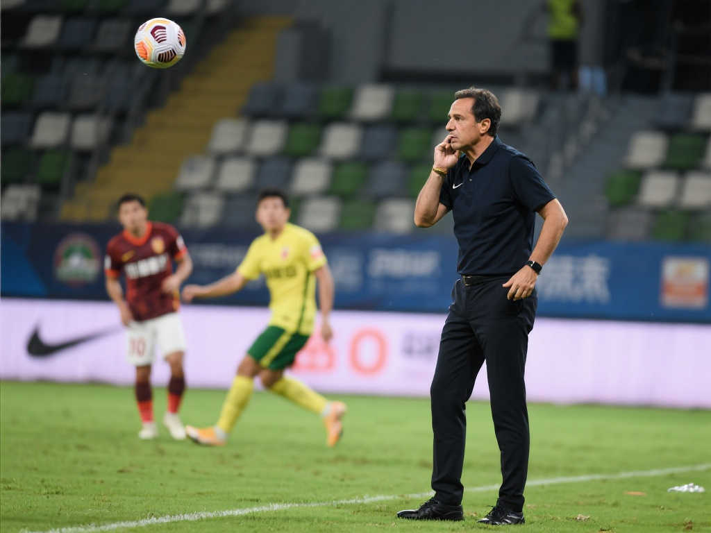 的篮板保护 的篮板保护